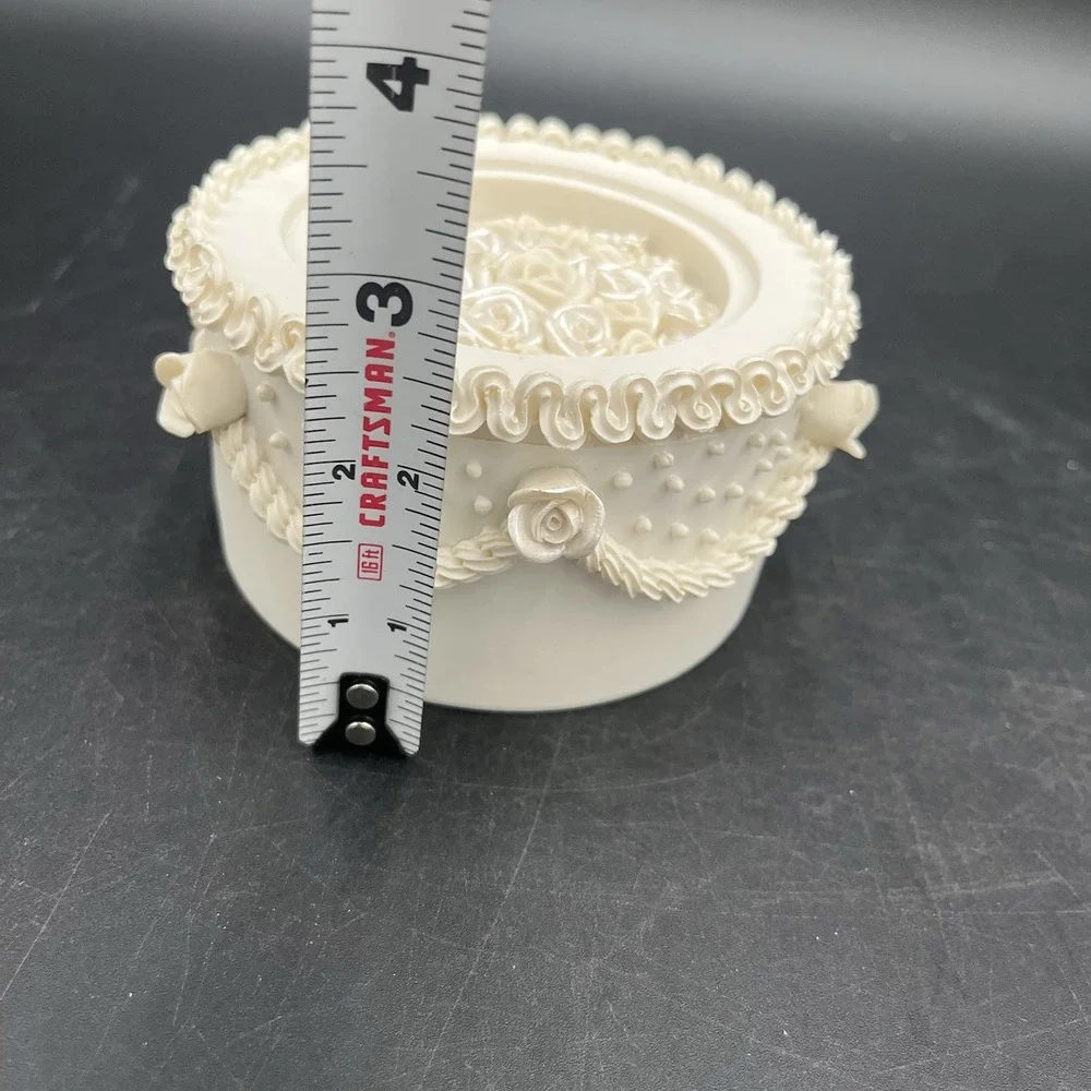 Lillian Rose Resin Music Box Wedding Cake Plays Wedding March Bride Groom video